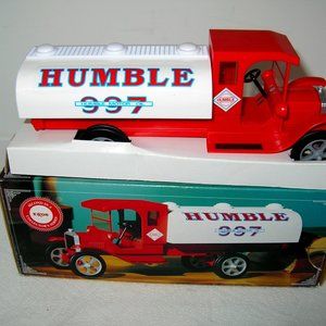 Vintage Exxon Humble 997 Gas Toy 1931 Tanker Truck 1994 SP Limited Ed #2 NIB 35